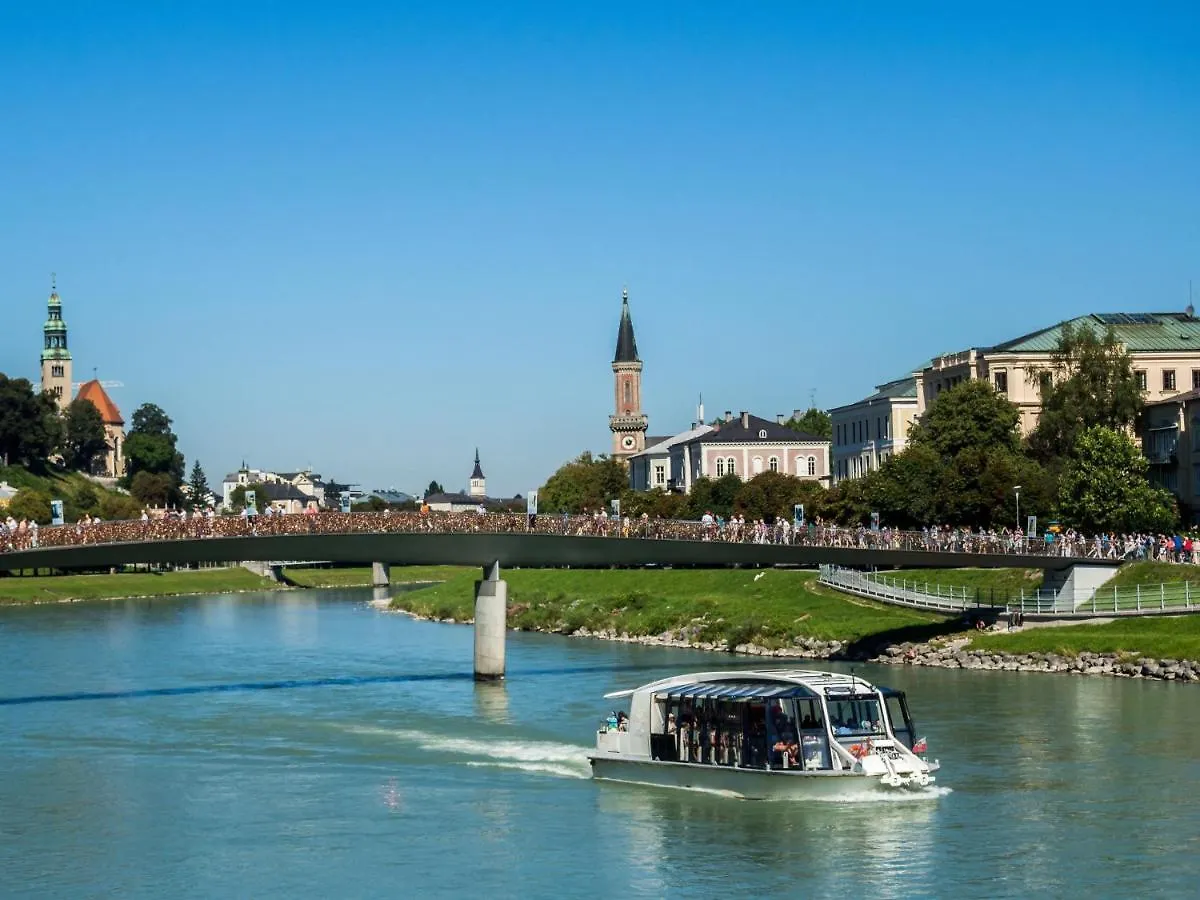 **** Otel Holiday Inn - Salzburg City By Ihg Avusturya