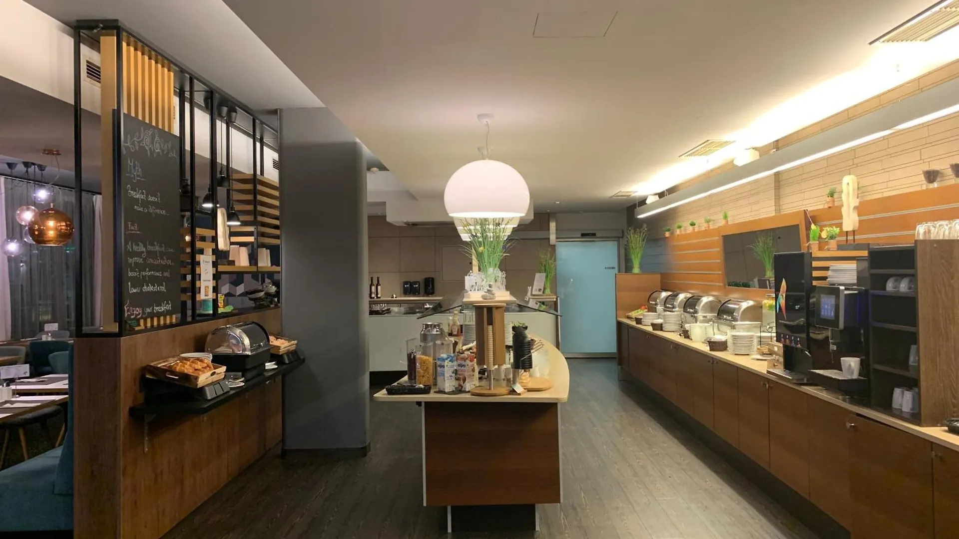 Otel Holiday Inn - Salzburg City By Ihg